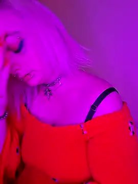 IzanamiNova online show from January 2025 03:20:01 AM