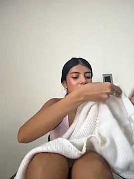 Baby Niels online show from December 2025 04:34:01 PM