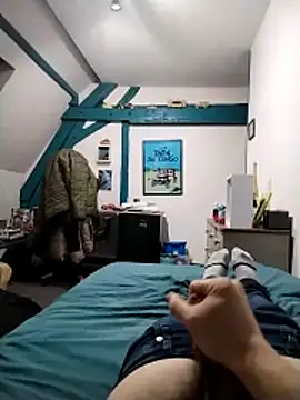 Snapshot of JulesG18 chatting on March 2026 09:32:02 PM JulesG18 online show from March 2026 09:32:02 PM