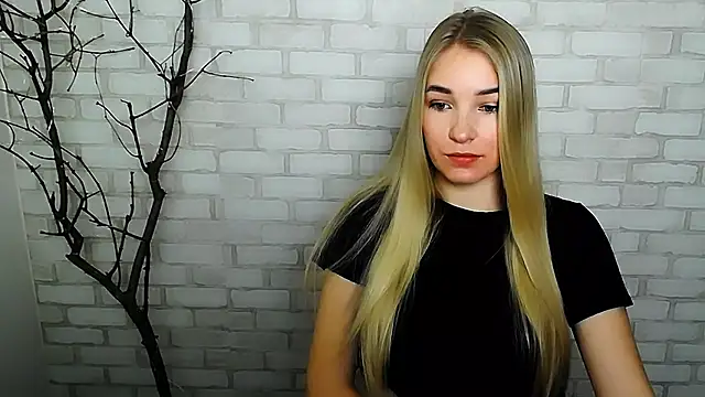 Queen ofLove online show from December 2024 02:16:02 PM