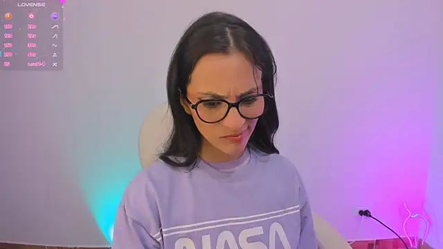 mariaan m  online show from December 2024 10:18:01 PM