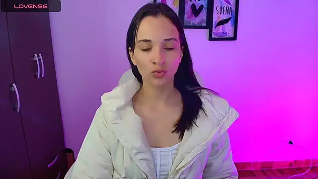 mariaan m  online show from February 2025 11:00:02 AM