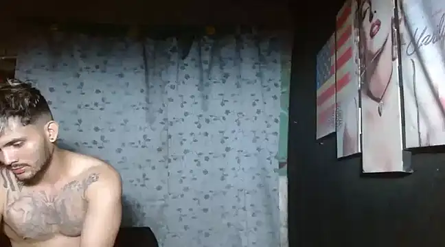 Snapshot of carlos_boosx chatting on December 2024 11:57:02 PM carlos boosx online show from December 2024 11:57:02 PM