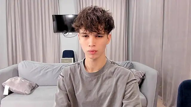 Im Shine Guy online show from December 2024 07:51:01 PM