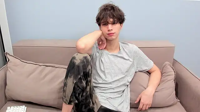 Im Shine Guy online show from November 2025 06:34:01 AM