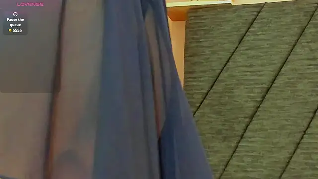 vivianne scott online show from January 2025 12:04:02 PM