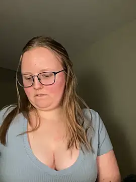 Snapshot of lexie_lilacs chatting on January 2025 02:35:02 AM lexie lilacs online show from January 2025 02:35:02 AM