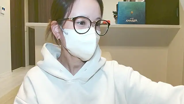 Snapshot of _hina_chan_ chatting on October 2025 01:44:02 PM  hina chan  online show from October 2025 01:44:02 PM