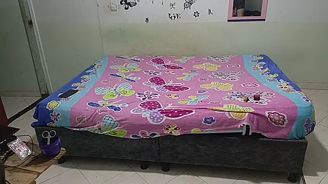 Snapshot of luxandracon23 chatting on February 2025 10:58:01 AM luxandracon23 online show from February 2025 10:58:01 AM