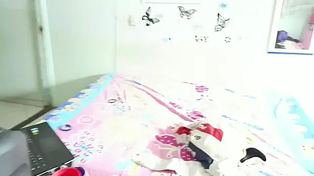 Snapshot of luxandracon23 chatting on March 2025 04:03:02 PM luxandracon23 online show from March 2025 04:03:02 PM