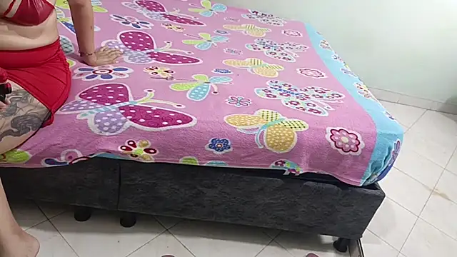 Snapshot of luxandracon23 chatting on March 2025 10:16:01 PM luxandracon23 online show from March 2025 10:16:01 PM