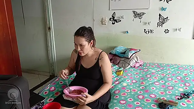 Snapshot of luxandracon23 chatting on March 2025 04:20:02 PM luxandracon23 online show from March 2025 04:20:02 PM