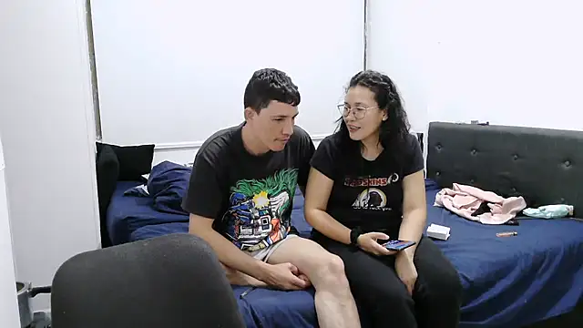 Snapshot of luxandracon23 chatting on September 2025 06:17:01 AM luxandracon23 online show from September 2025 06:17:01 AM