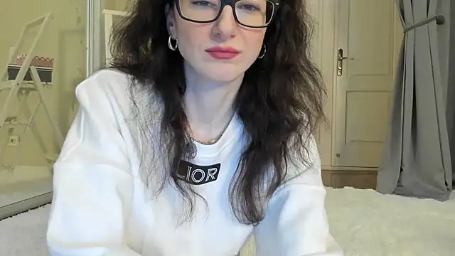 Baby Jewel online show from March 2025 11:07:01 AM