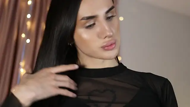 Kim Oberlin  online show from December 2024 10:34:02 AM