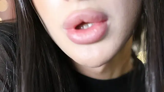 Kim Oberlin  online show from January 2025 11:35:01 AM