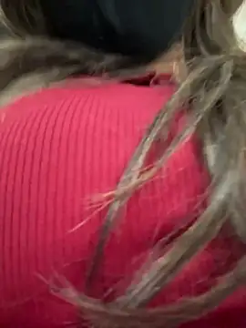 Lunaxx001 online show from April 2026 07:25:02 PM