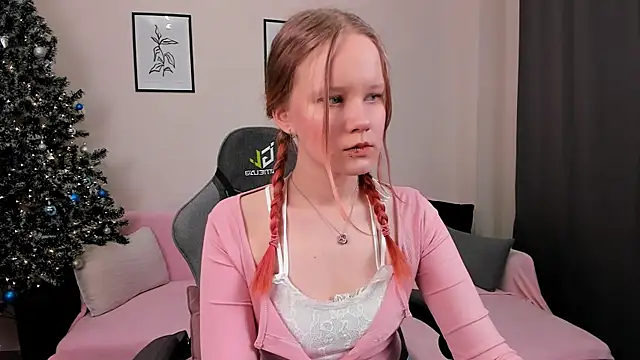 Snapshot of boostyboobs chatting on February 2025 09:03:02 PM boostyboobs online show from February 2025 09:03:02 PM