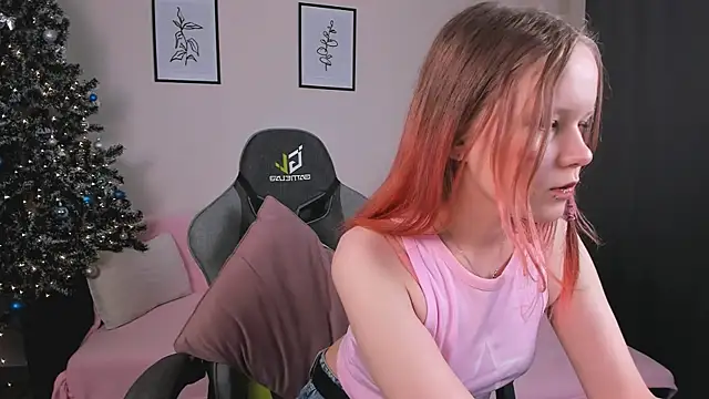 Snapshot of boostyboobs chatting on February 2025 09:01:01 PM boostyboobs online show from February 2025 09:01:01 PM