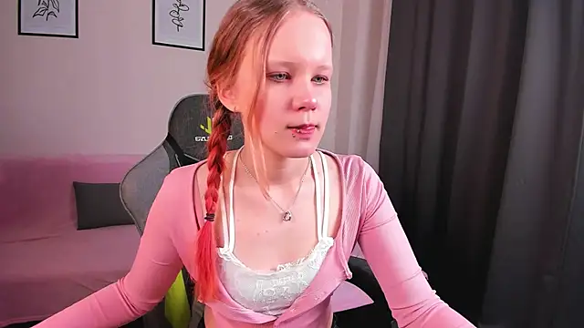 Snapshot of boostyboobs chatting on February 2025 09:08:02 PM boostyboobs online show from February 2025 09:08:02 PM