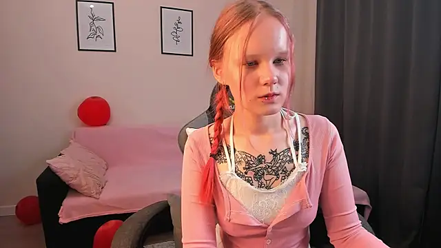 Snapshot of boostyboobs chatting on March 2025 12:11:01 AM boostyboobs online show from March 2025 12:11:01 AM