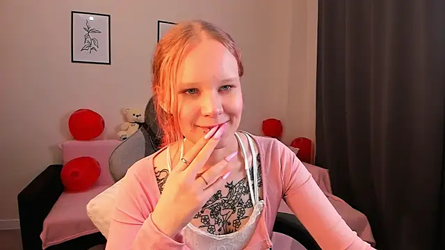 Snapshot of boostyboobs chatting on March 2025 09:03:01 PM boostyboobs online show from March 2025 09:03:01 PM