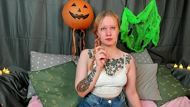 Snapshot of boostyboobs chatting on October 2025 03:10:02 AM boostyboobs online show from October 2025 03:10:02 AM