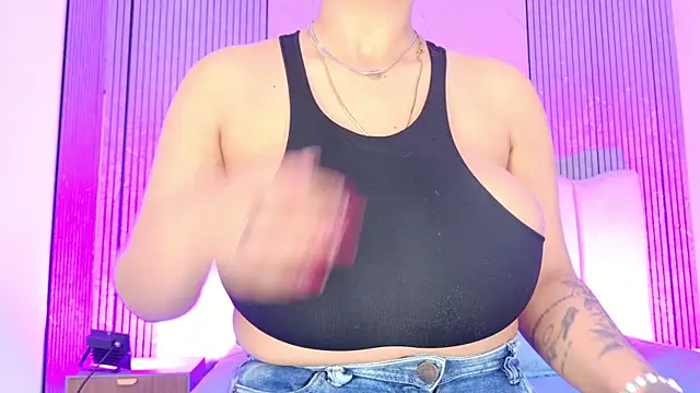 Sofia martiin online show from January 2026 03:33:01 AM