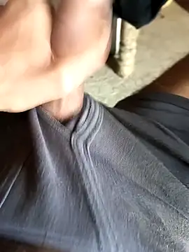 Snapshot of BrownPrez chatting on December 2024 07:37:01 AM BrownPrez online show from December 2024 07:37:01 AM