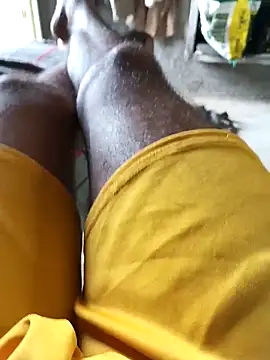 Snapshot of BrownPrez chatting on December 2024 07:00:02 AM BrownPrez online show from December 2024 07:00:02 AM