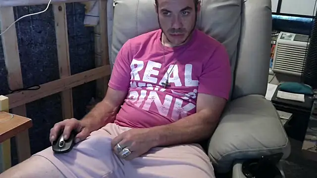 ScubaStevex online show from October 2025 12:36:02 PM