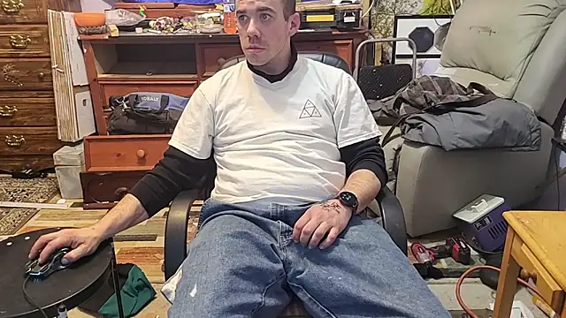 ScubaStevex online show from February 2026 05:50:02 AM