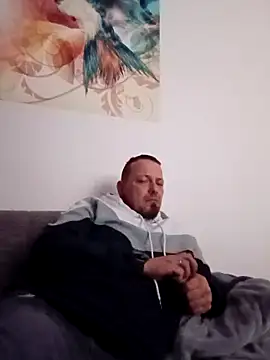 Snapshot of ich411983 chatting on October 2025 11:06:02 PM ich411983 online show from October 2025 11:06:02 PM