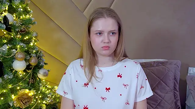 SelinSwarovski online show from December 2025 04:31:02 AM