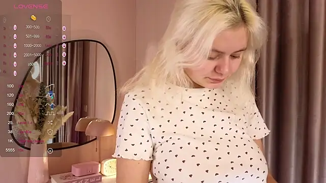 Snapshot of Maybe_Baby_ chatting on December 2024 08:15:02 AM Maybe Baby online show from December 2024 08:15:02 AM