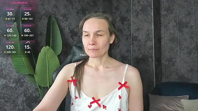 Snapshot of Lillian_White chatting on March 2026 01:00:02 AM Lillian White online show from March 2026 01:00:02 AM