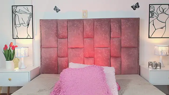 Snapshot of NicolMiller4 chatting on April 2026 06:19:01 AM NicolMiller4 online show from April 2026 06:19:01 AM