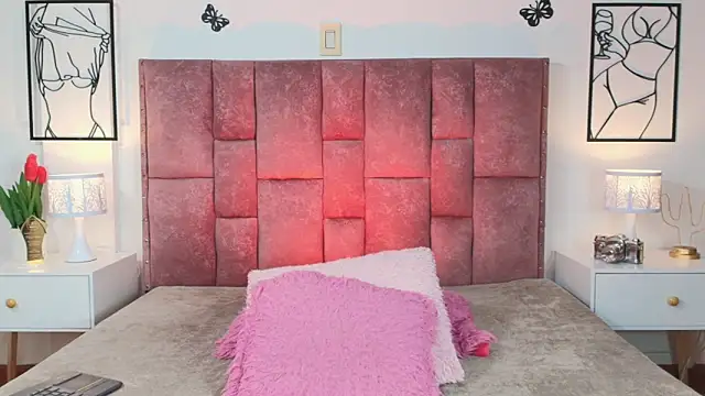 Snapshot of NicolMiller4 chatting on April 2026 02:22:02 AM NicolMiller4 online show from April 2026 02:22:02 AM