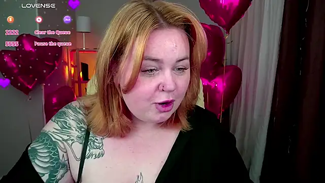 ZaraReignn online show from February 2025 09:10:01 PM