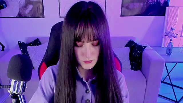 LuxRayi online show from February 2025 09:46:01 PM