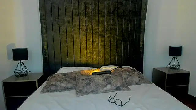 NataGarcia online show from March 2025 08:55:01 PM