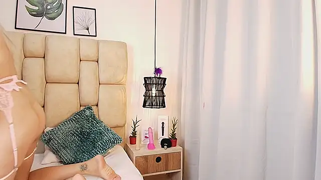 Snapshot of AdharaSmithh chatting on February 2025 12:36:02 AM AdharaSmithh online show from February 2025 12:36:02 AM