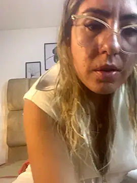 Snapshot of AdharaSmithh chatting on September 2025 09:38:02 PM AdharaSmithh online show from September 2025 09:38:02 PM