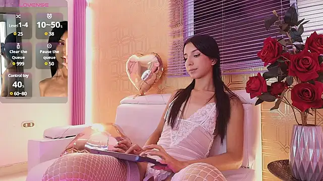 Snapshot of Bella19_ chatting on February 2025 08:04:02 PM Bella19  online show from February 2025 08:04:02 PM