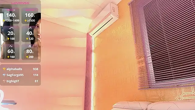 Snapshot of Bella19_ chatting on March 2025 11:09:02 PM Bella19  online show from March 2025 11:09:02 PM