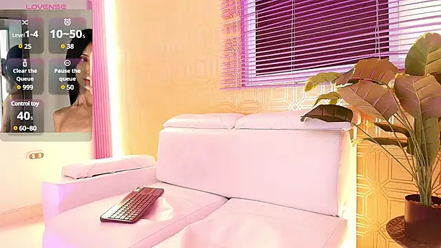 Snapshot of Bella19_ chatting on March 2025 07:39:01 PM Bella19  online show from March 2025 07:39:01 PM