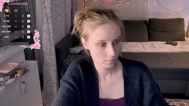 KatiKate online show from February 2025 08:10:01 PM