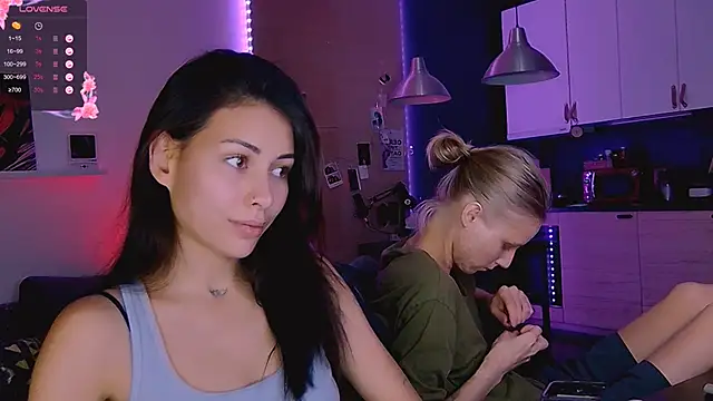 KatiKate online show from October 2025 05:13:01 PM