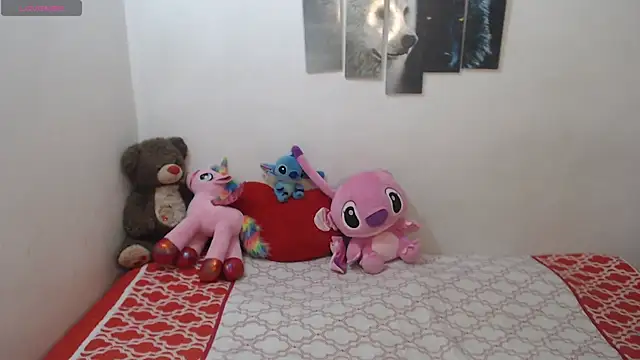 Snapshot of Pocahontas_Princess_ chatting on April 2026 01:38:02 PM Pocahontas Princess online show from April 2026 01:38:02 PM