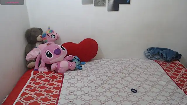 Snapshot of Pocahontas_Princess_ chatting on April 2026 03:24:01 PM Pocahontas Princess online show from April 2026 03:24:01 PM